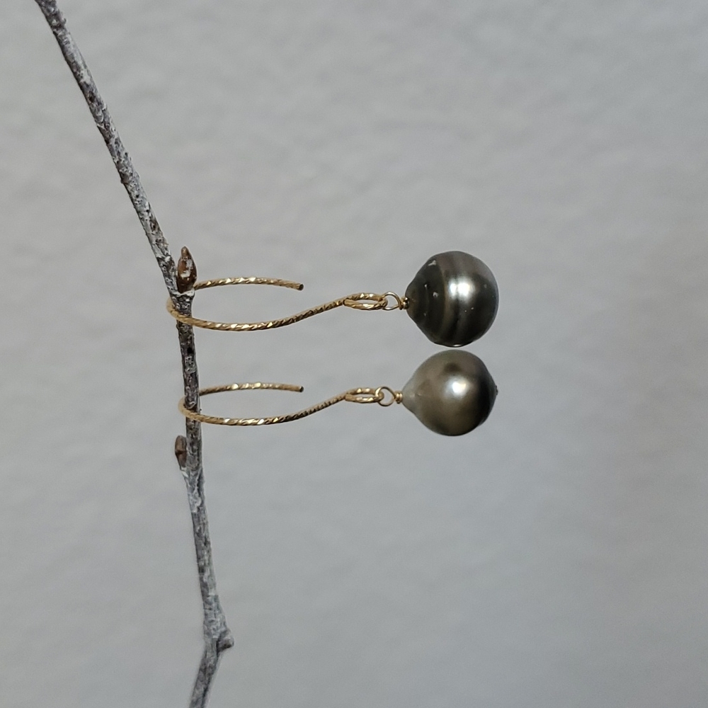 Tahitian pearls earrings